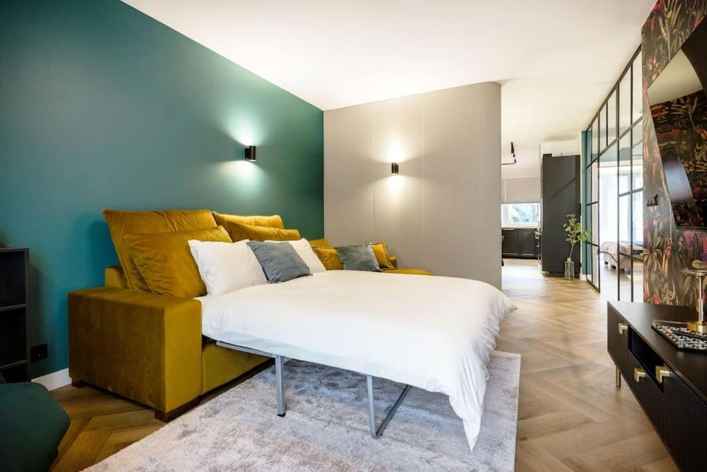 K11 Designer Boutique Loft Apartment *
