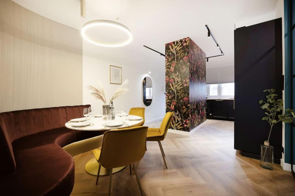 K11 Designer Boutique Loft Apartment *